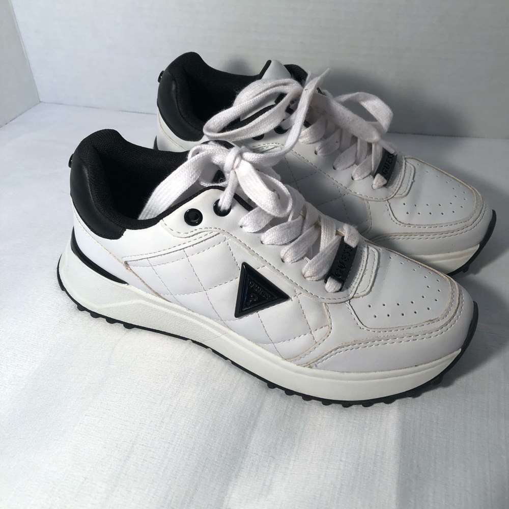 Guess White and Black Sneakers Classic Minimalist Design